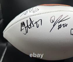 Ballon de football à panneau blanc signé autographié des Chicago Bears avec un certificat d'authenticité (COA) 2023