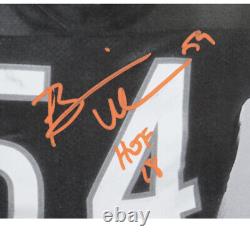 Brian Urlacher a signé une affiche/maillot des Chicago Bears de 15,75x40 pouces inscrit HOF 18.