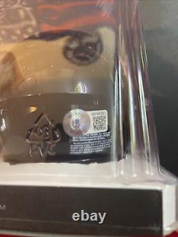 Casque miniature de vitesse blanc signé par DJ Moore avec l'autocollant hologramme BAS des Chicago Bears