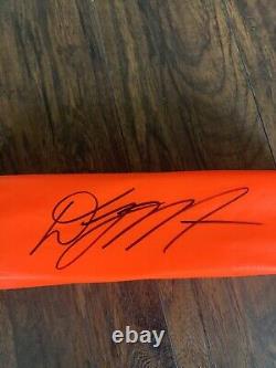 Dj Moore a signé le pylon de touchdown des Chicago Bears avec un certificat d'authenticité de Beckett