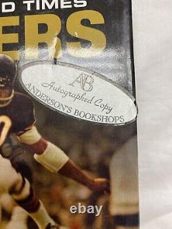 GALE SAYERS Livre autographié 'MY LIFE AND TIMES SAYERS' signé par GALE SAYERS, joueur des Chicago Bears